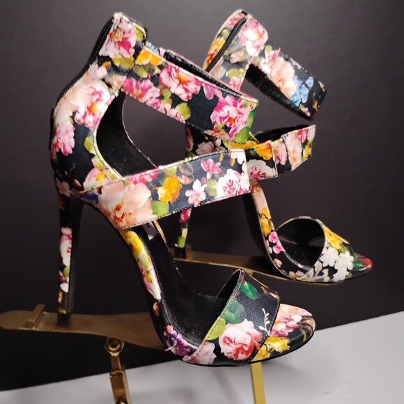 Steve Matten Floral Heels Open Toe and Studded Sandals Size 6 - Picture 6 of 16
